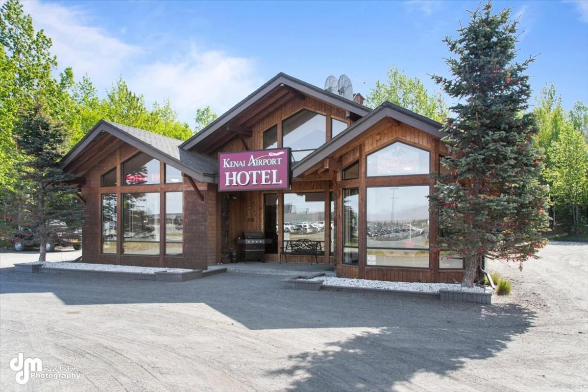 Airport Hotel 2*