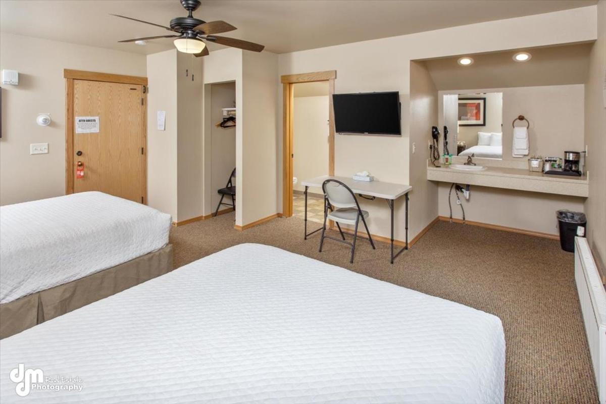 Airport Hotel