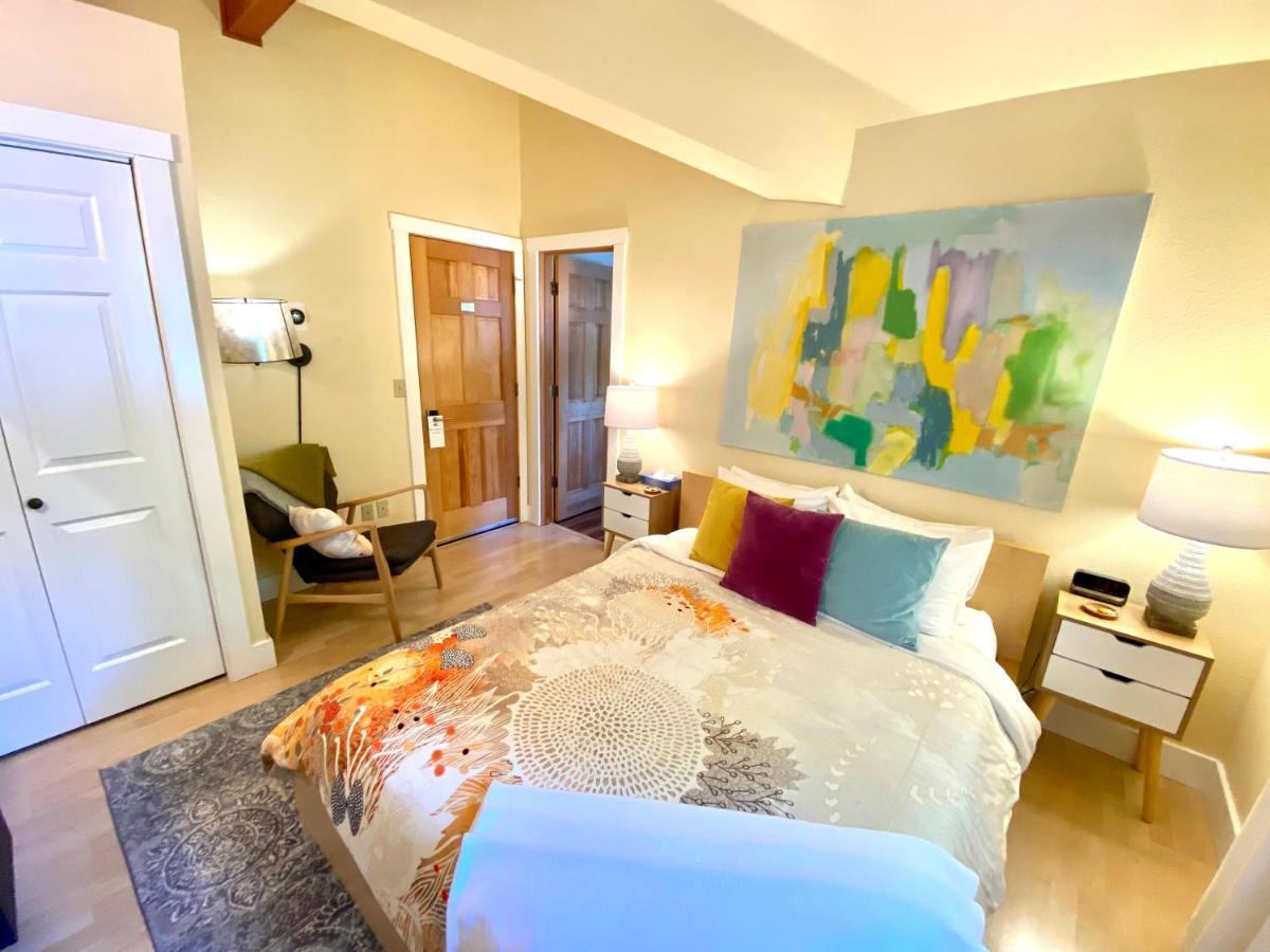 Bell In The Woods Bed & Breakfast Seward