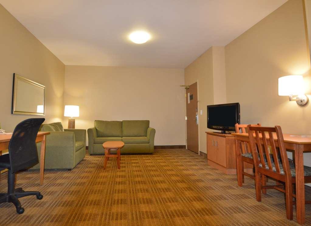 Extended America - - Shell Simmons Drive Hotel Juneau