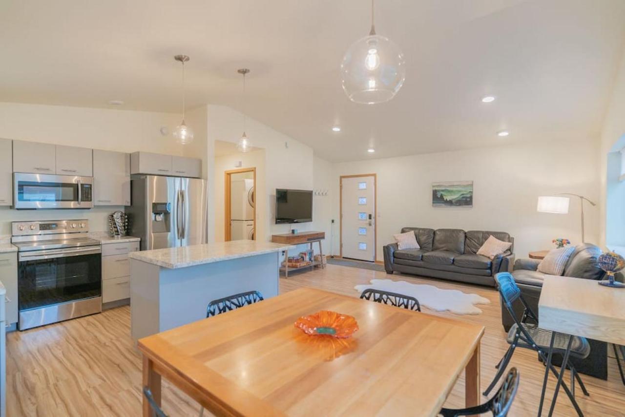 The Northern Bungalow With Modern Charm Holiday home Fairbanks