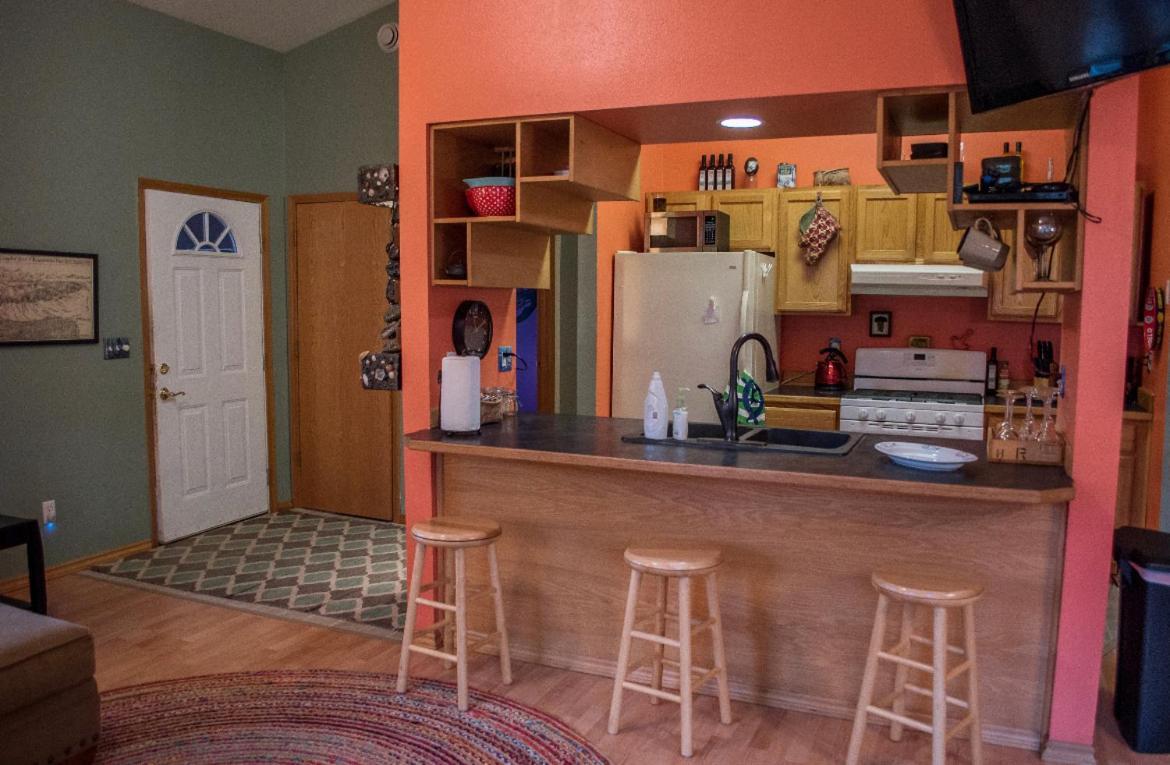 Pioneer Downtown Motel 2*