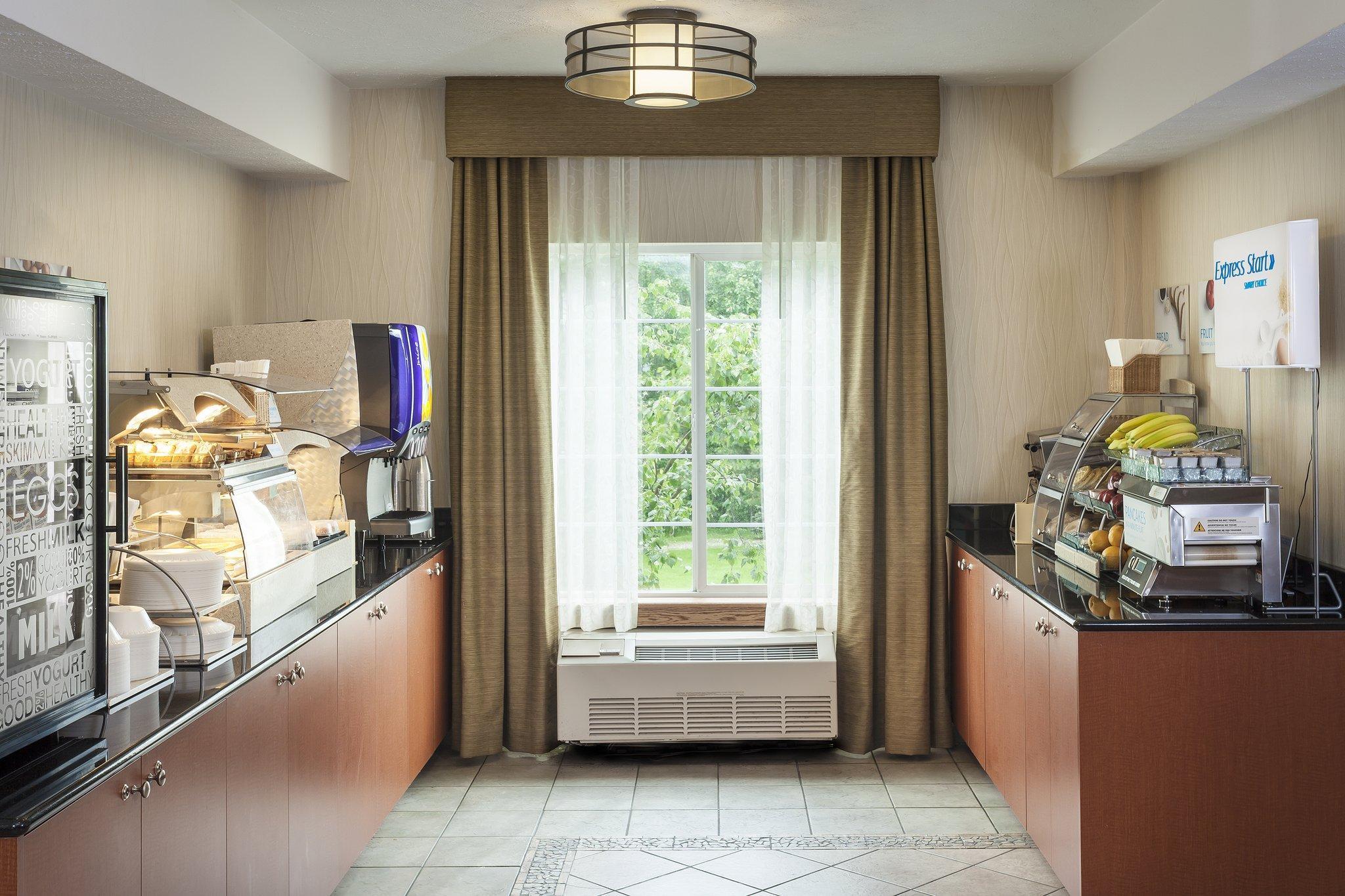 Wyndham Garden Airport Hotel Anchorage
