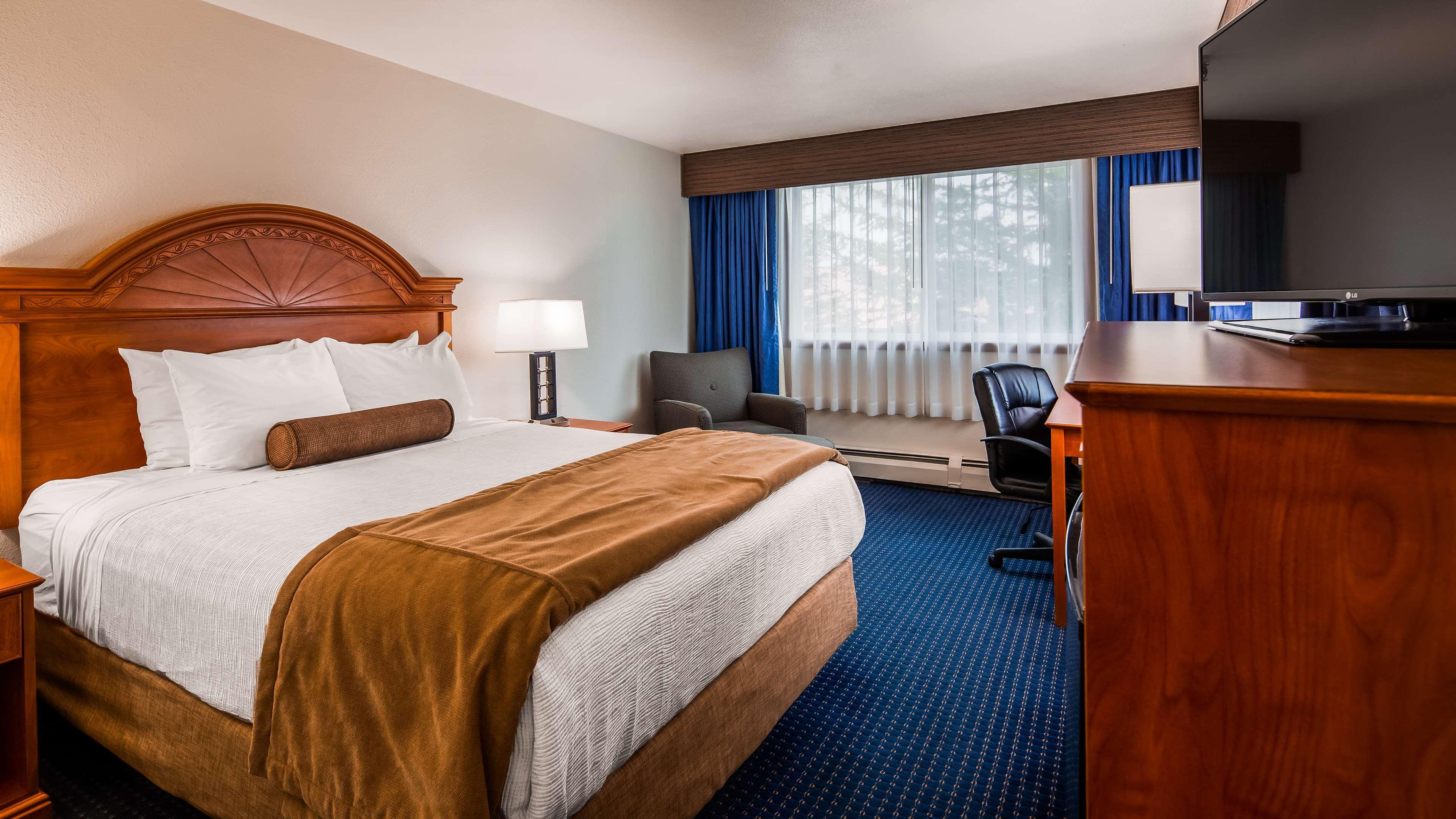 Hotel Western Harbor 3*