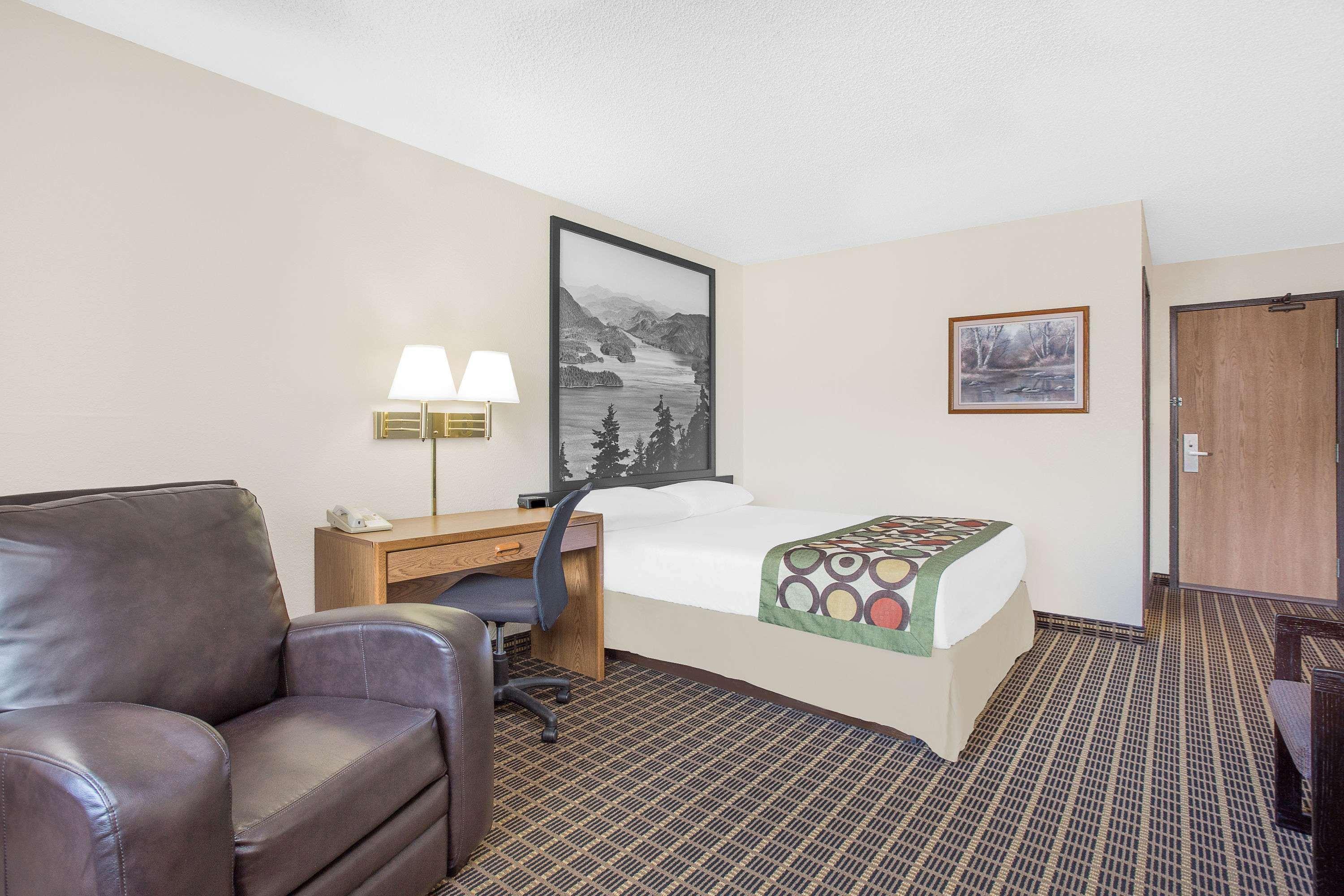 Super 8 By Wyndham Sitka
