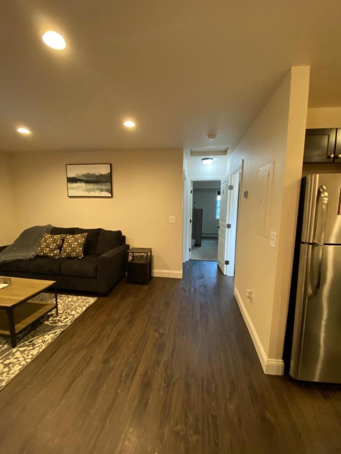 Beautiful 2 Bedroom 1 Bath With Private Garage *