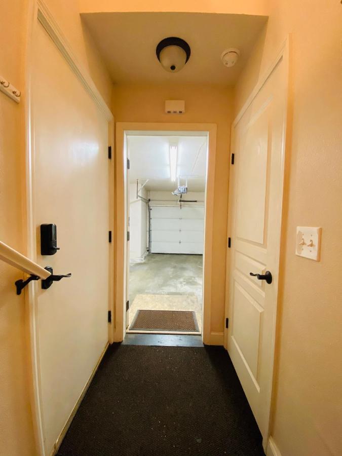 Apartamento Beautiful 2 Bedroom 1 Bath With Private Garage Anchorage