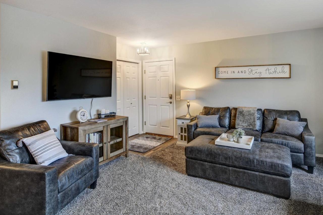 Retreat Less Than 5 Mi To Hilltop Area! * Anchorage