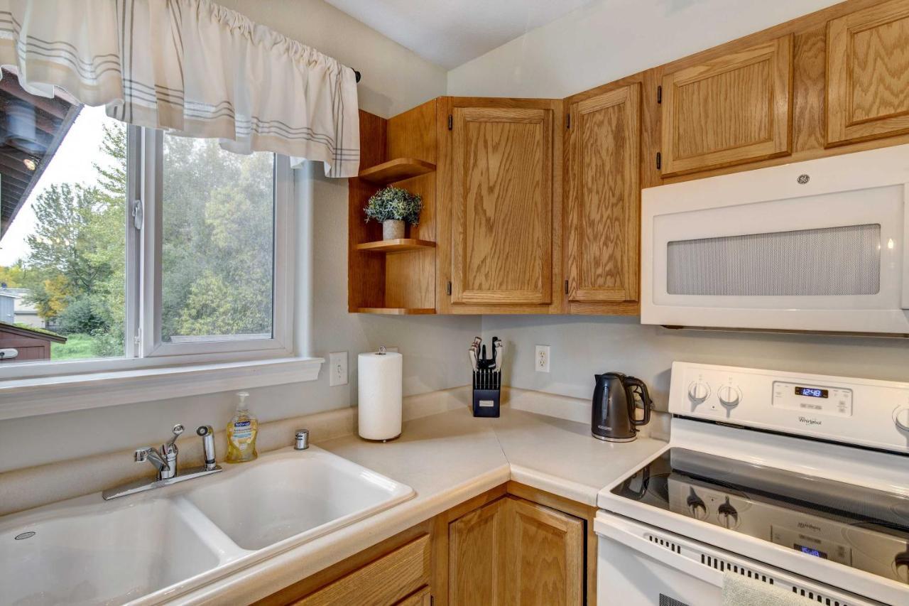 Apartment Retreat Less Than 5 Mi To Hilltop Area! *