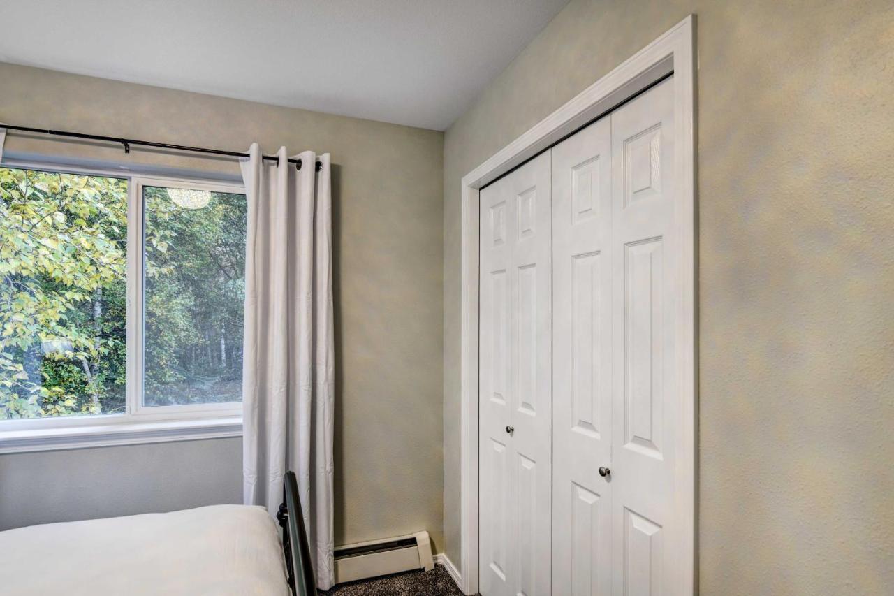 Retreat Less Than 5 Mi To Hilltop Area! Apartment *
