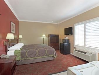 Ramada By Wyndham Hotel Anchorage
