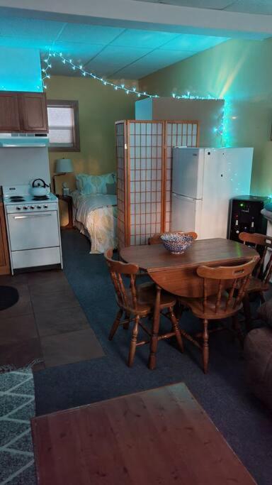 Cozy 1 Bedroom Apartment. Fairbanks