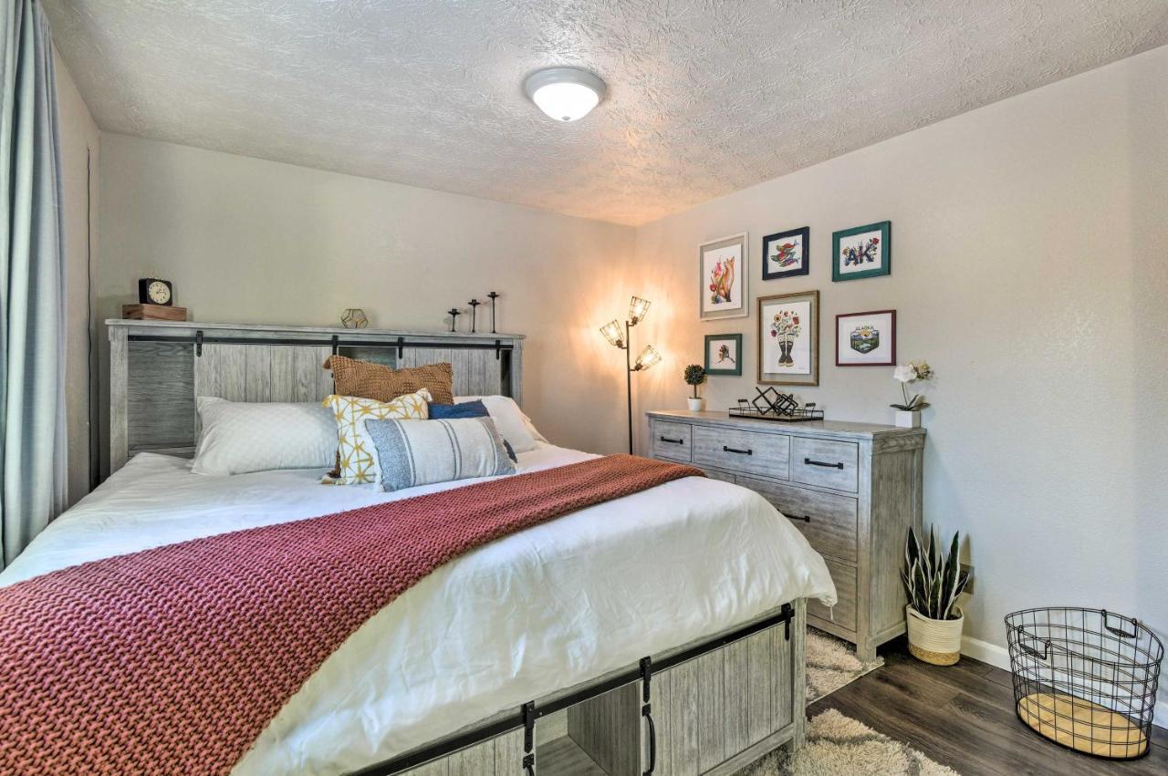 Updated Townhome Near Airport And Shopping! Holiday home Anchorage