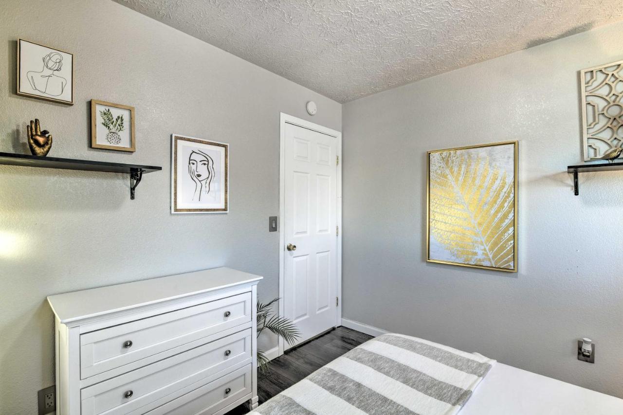 Updated Townhome Near Airport And Shopping! Holiday home Anchorage