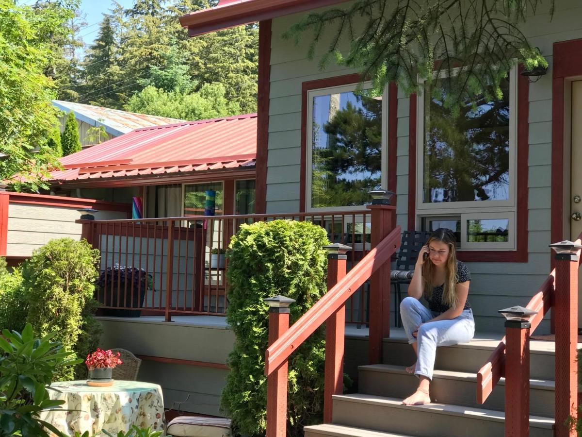 Black Bear Bed & Breakfast