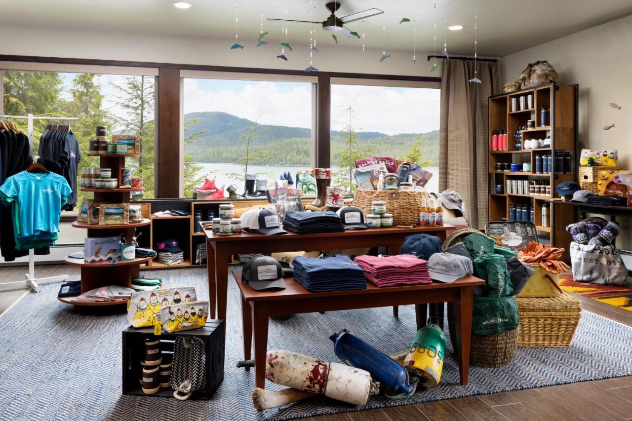 Salmon Falls Resort