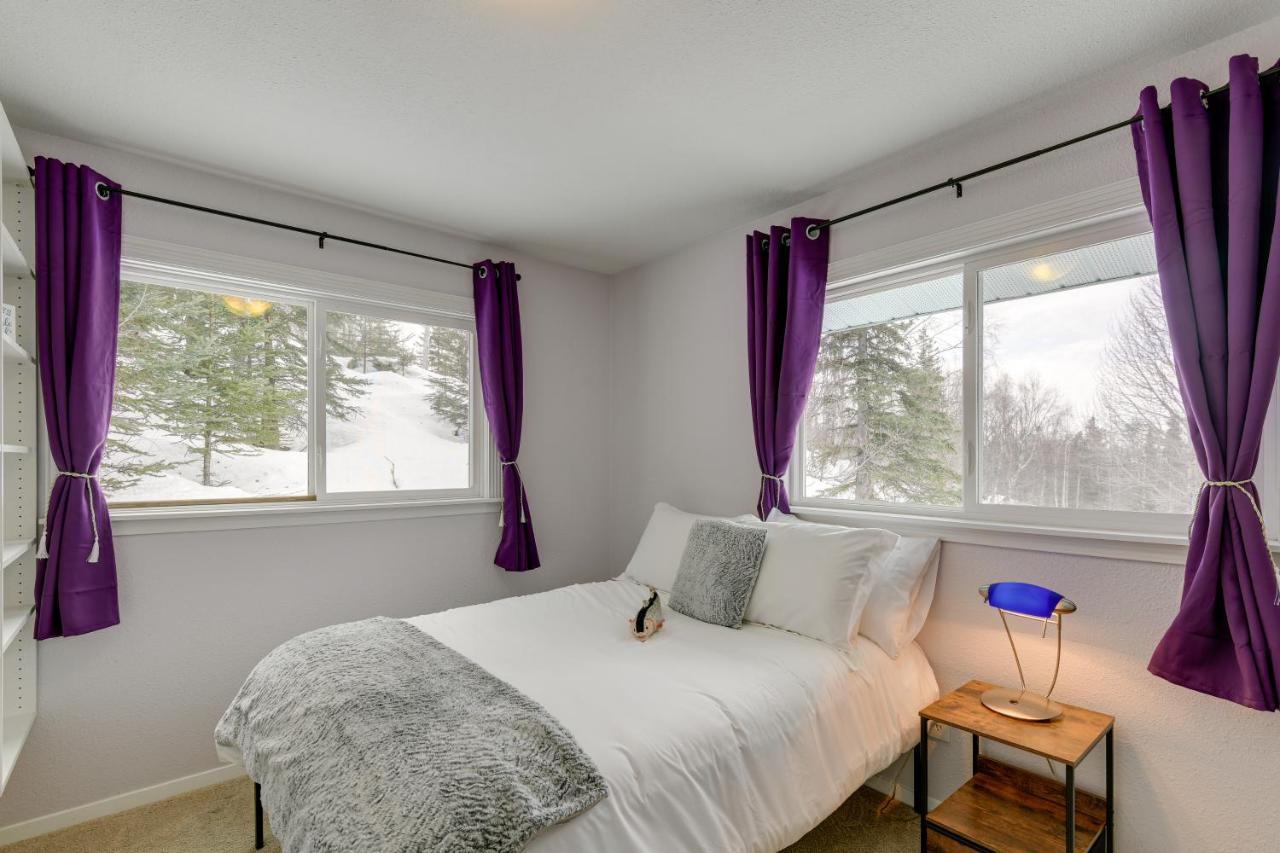 Apartment Cozy Vacation With Deck, Gas Grill Anchorage