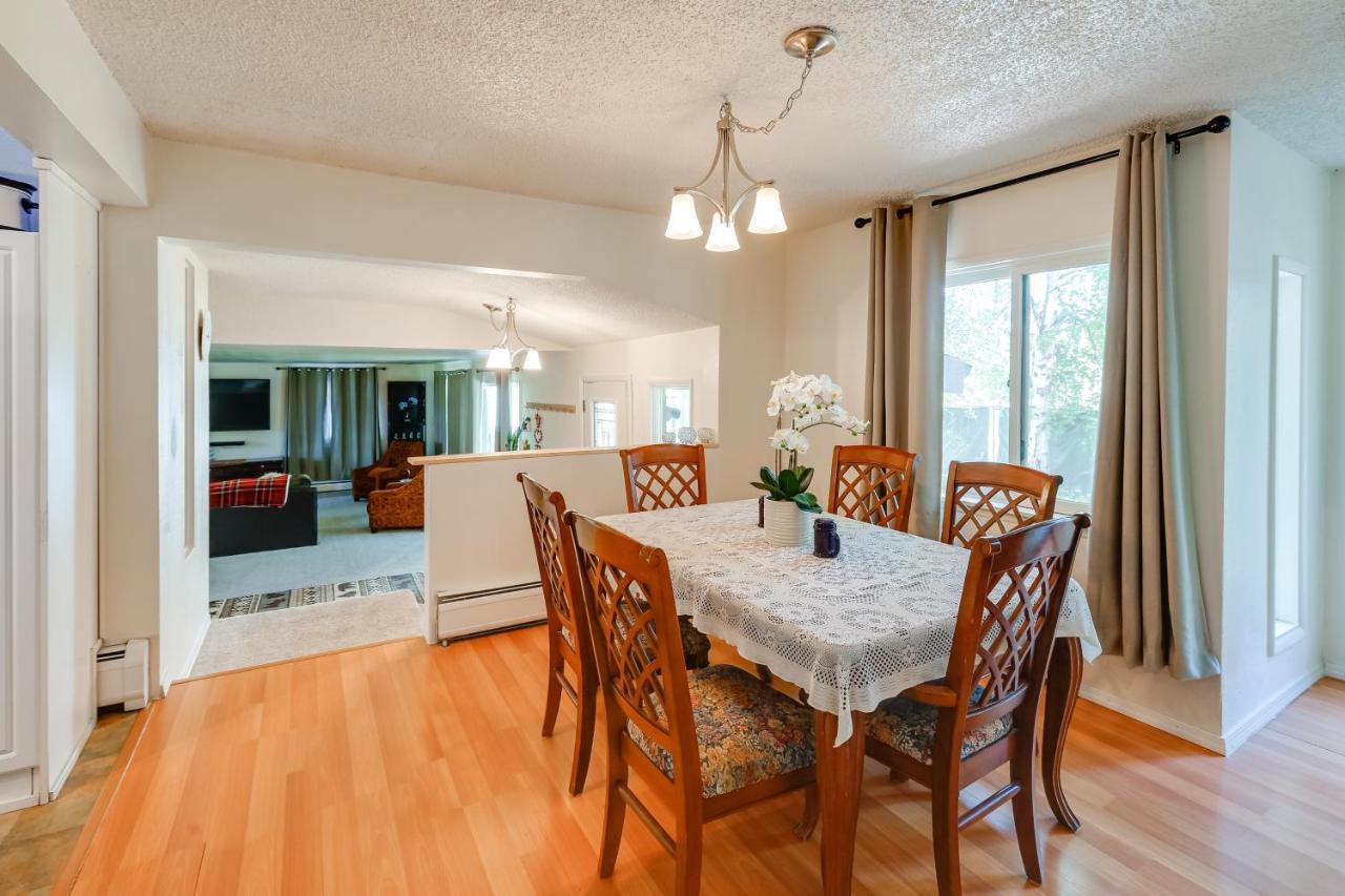 Vacation With Aurora Views!
