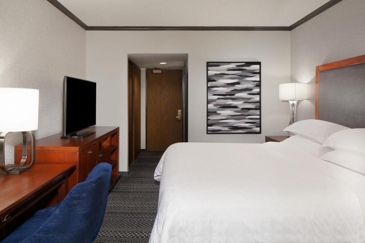 Sheraton Hotel 4*