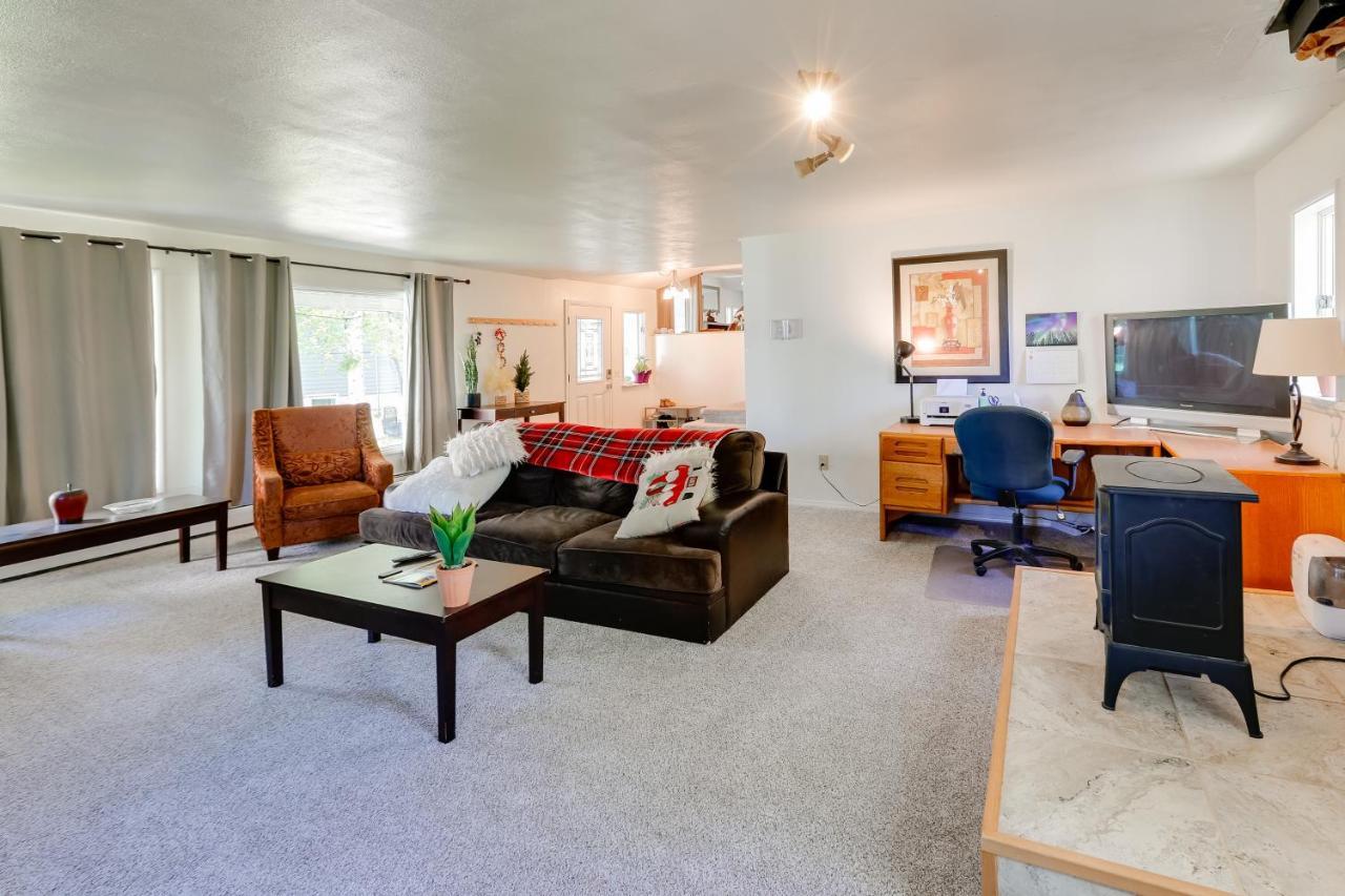 Vacation With Aurora Views! Holiday home Fairbanks