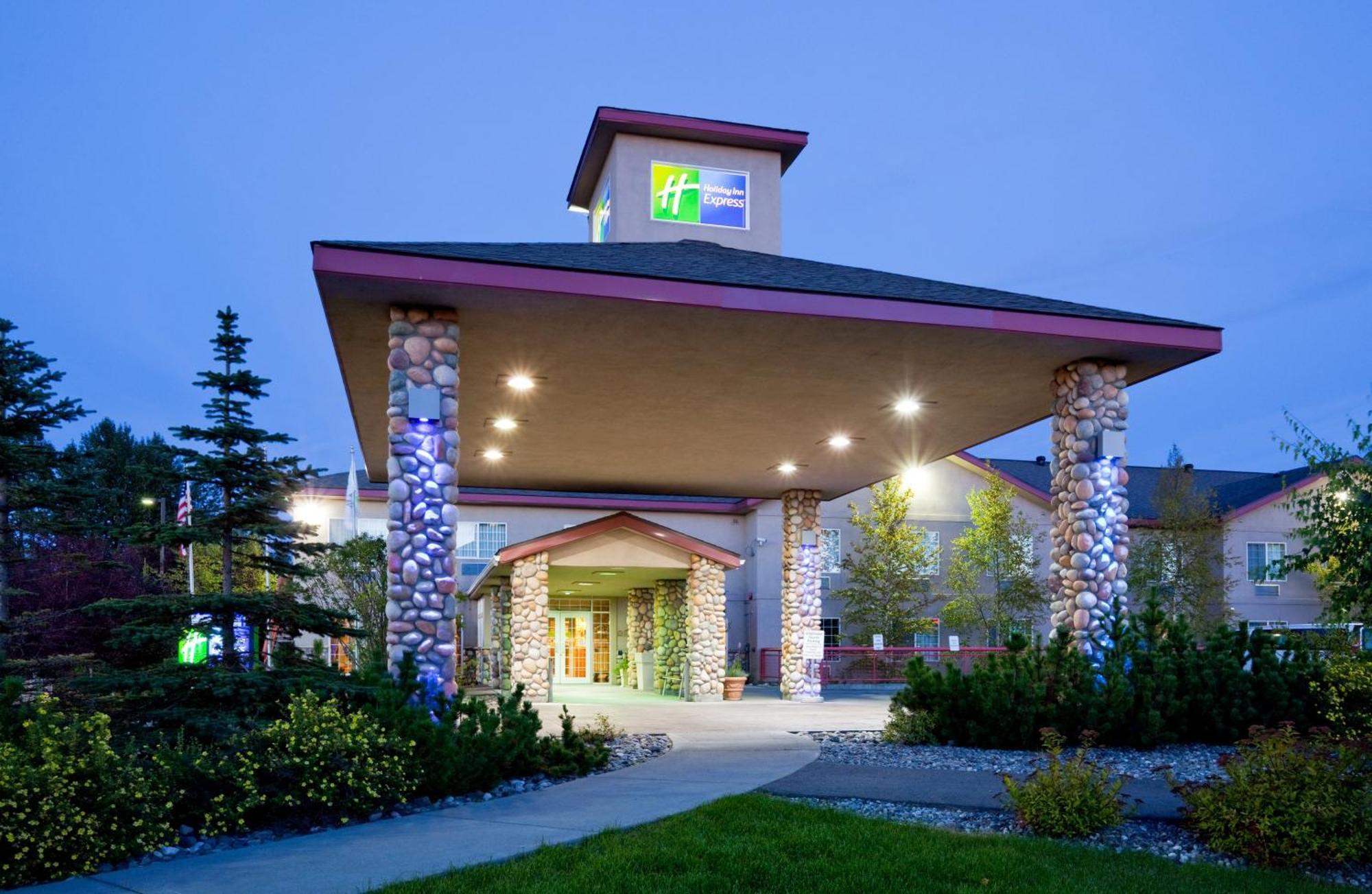 Wyndham Garden Airport 3*