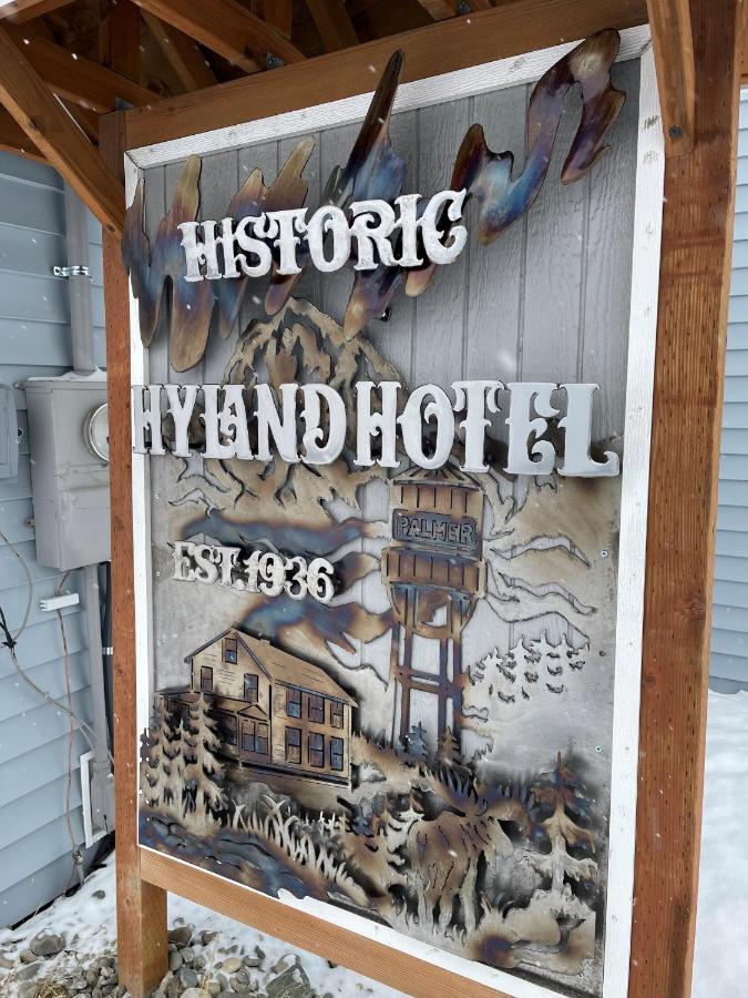 Snodgrass 301, Hyland Hotel 5*