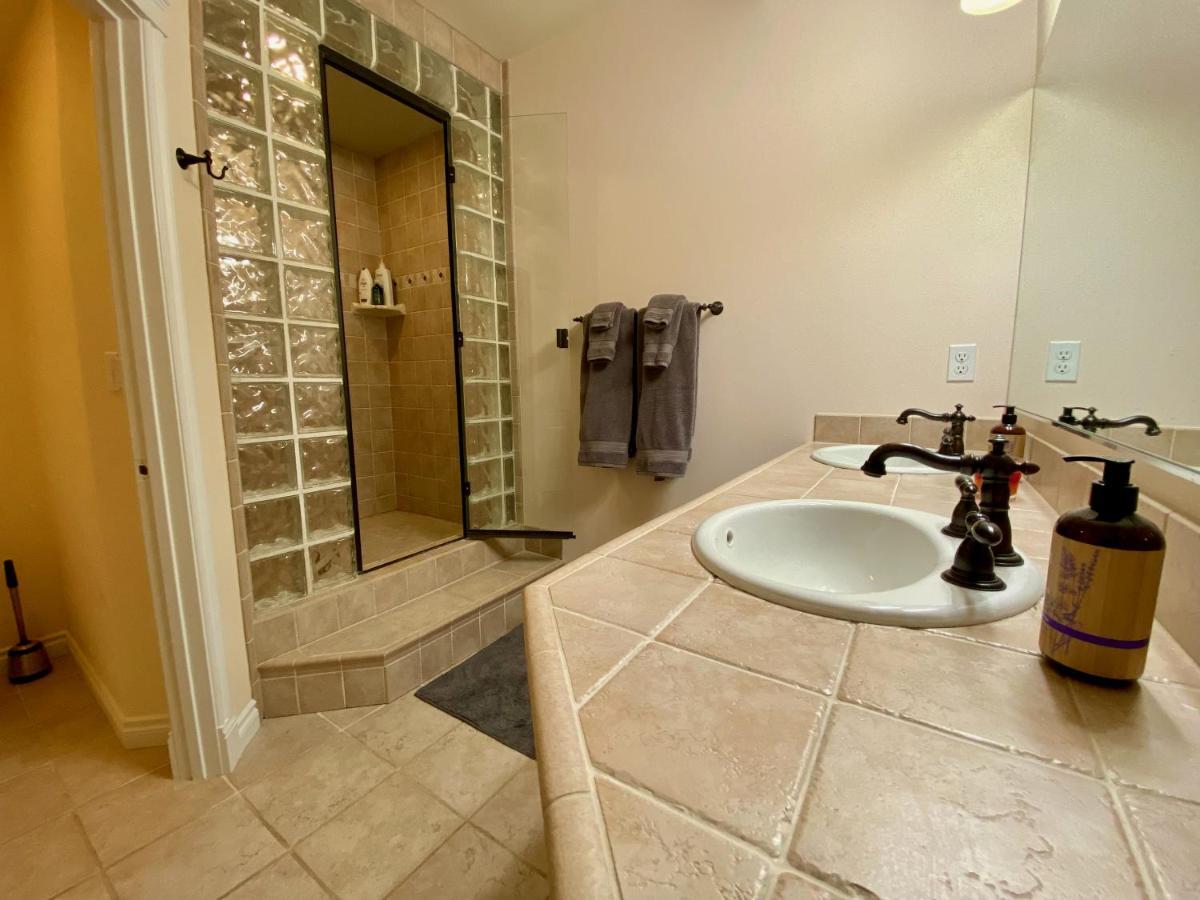 Casa de hóspedes Guest With Hot Tub - Edge Of The Wild