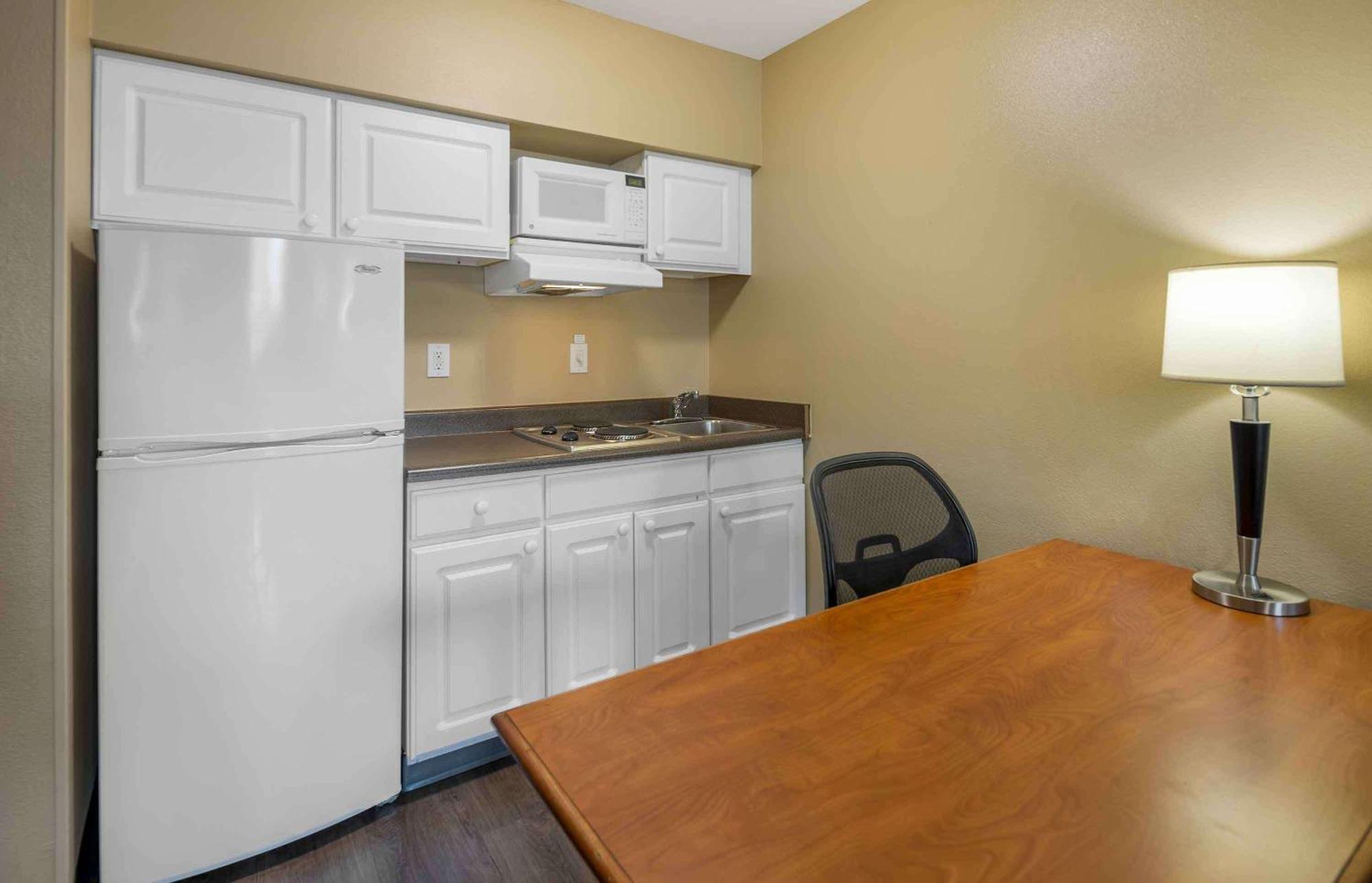 Extended America - - Midtown Hotel Anchorage