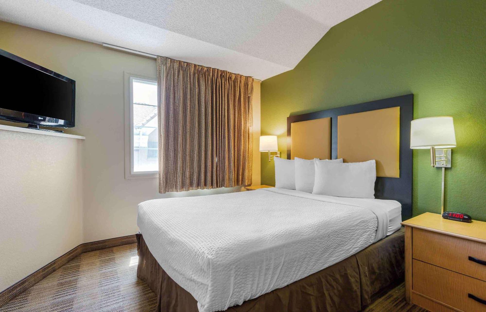 Extended America - - Midtown Hotel Anchorage