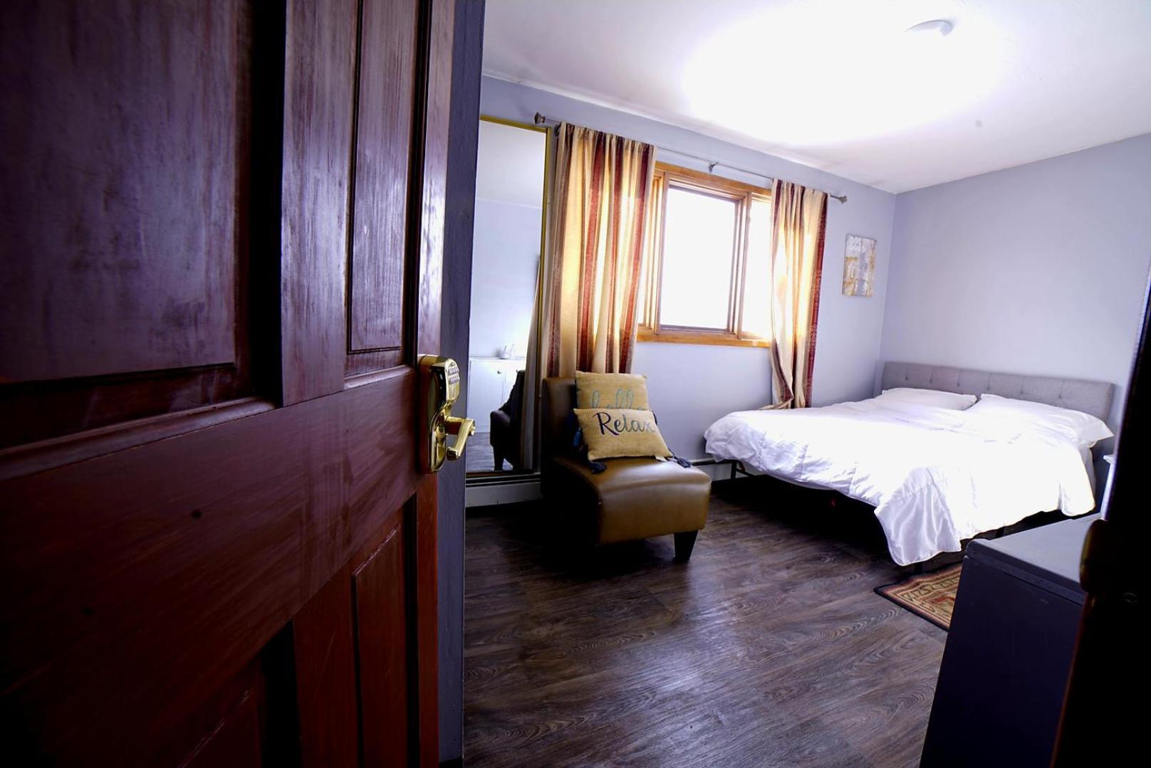 Shaligohomes Guest house *