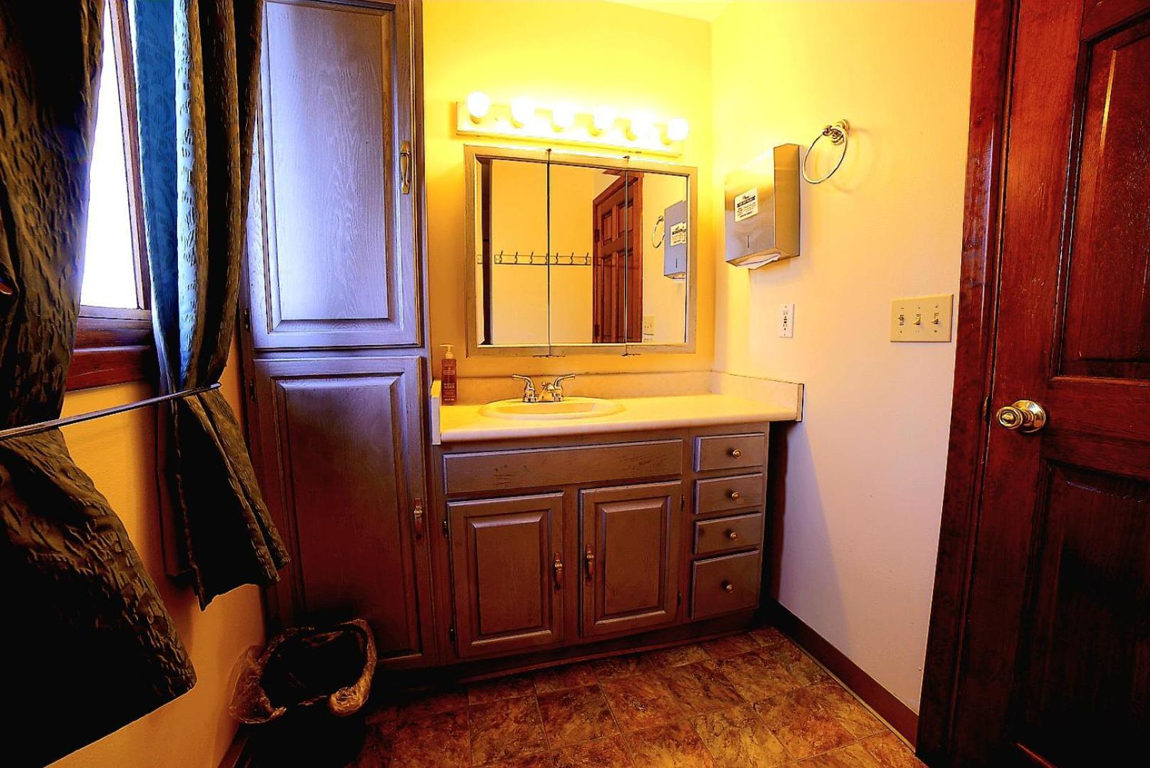 Shaligohomes Guest house *