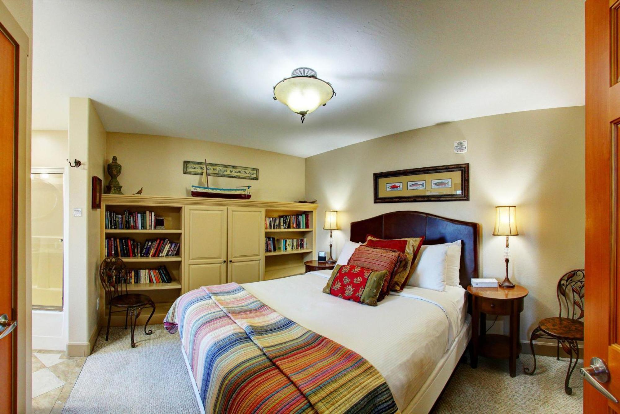 Land's End Resort 3*