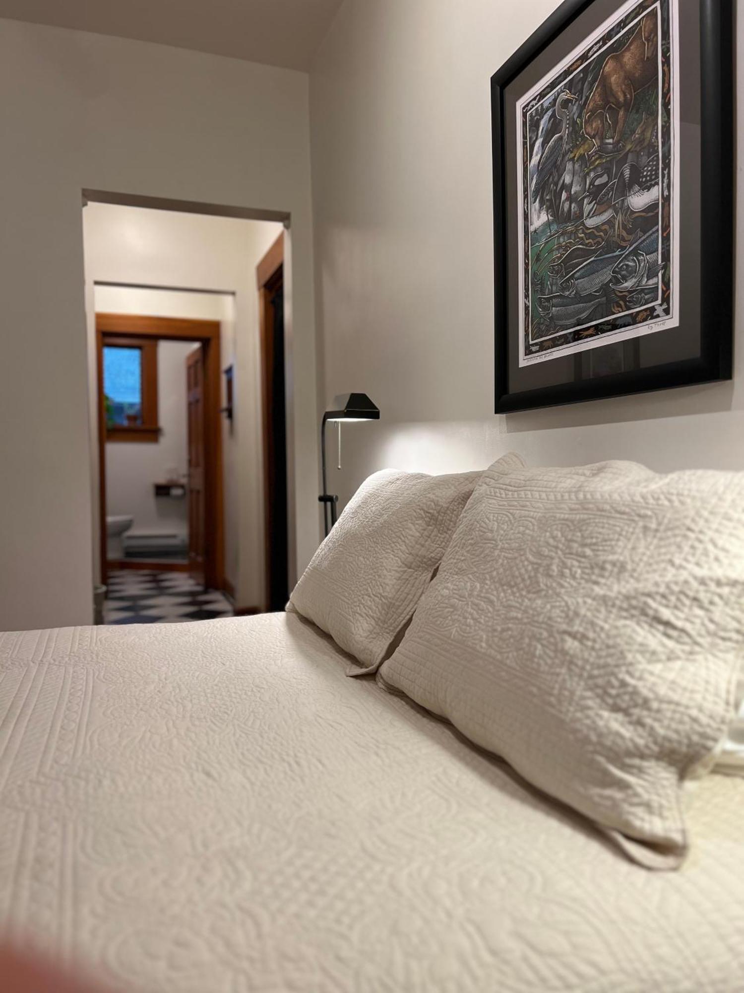 Inn At Creek Street 2*