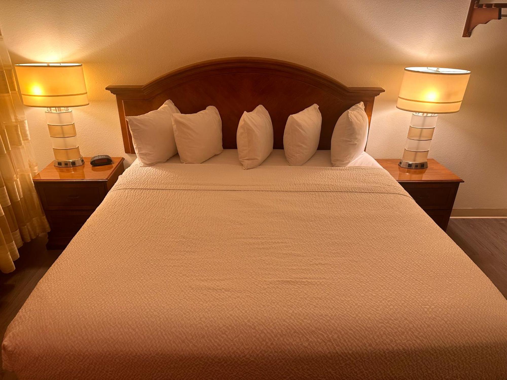 Ramada By Wyndham 3*