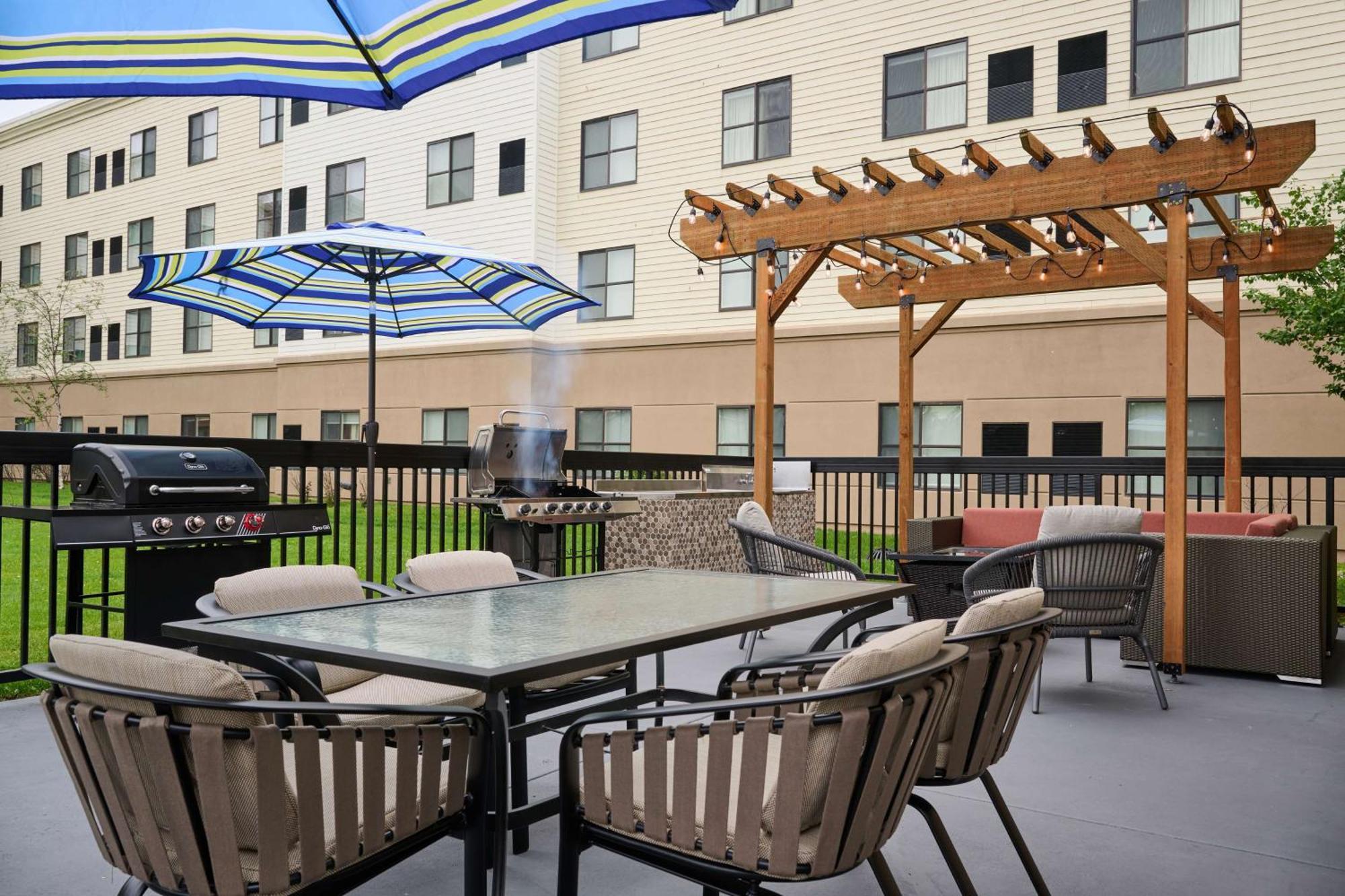 Hotel Homewood By Hilton Anchorage