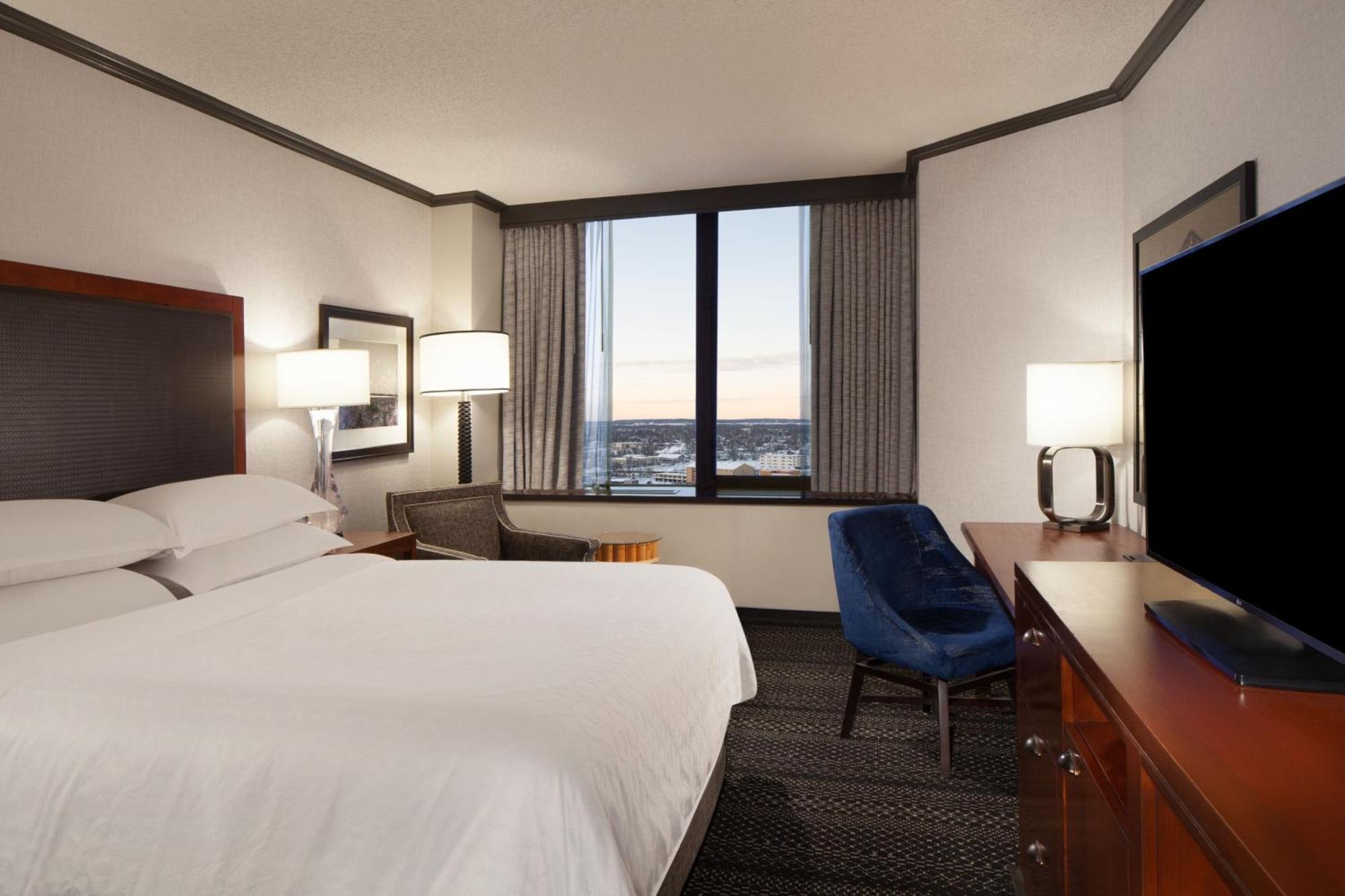 Sheraton 4*