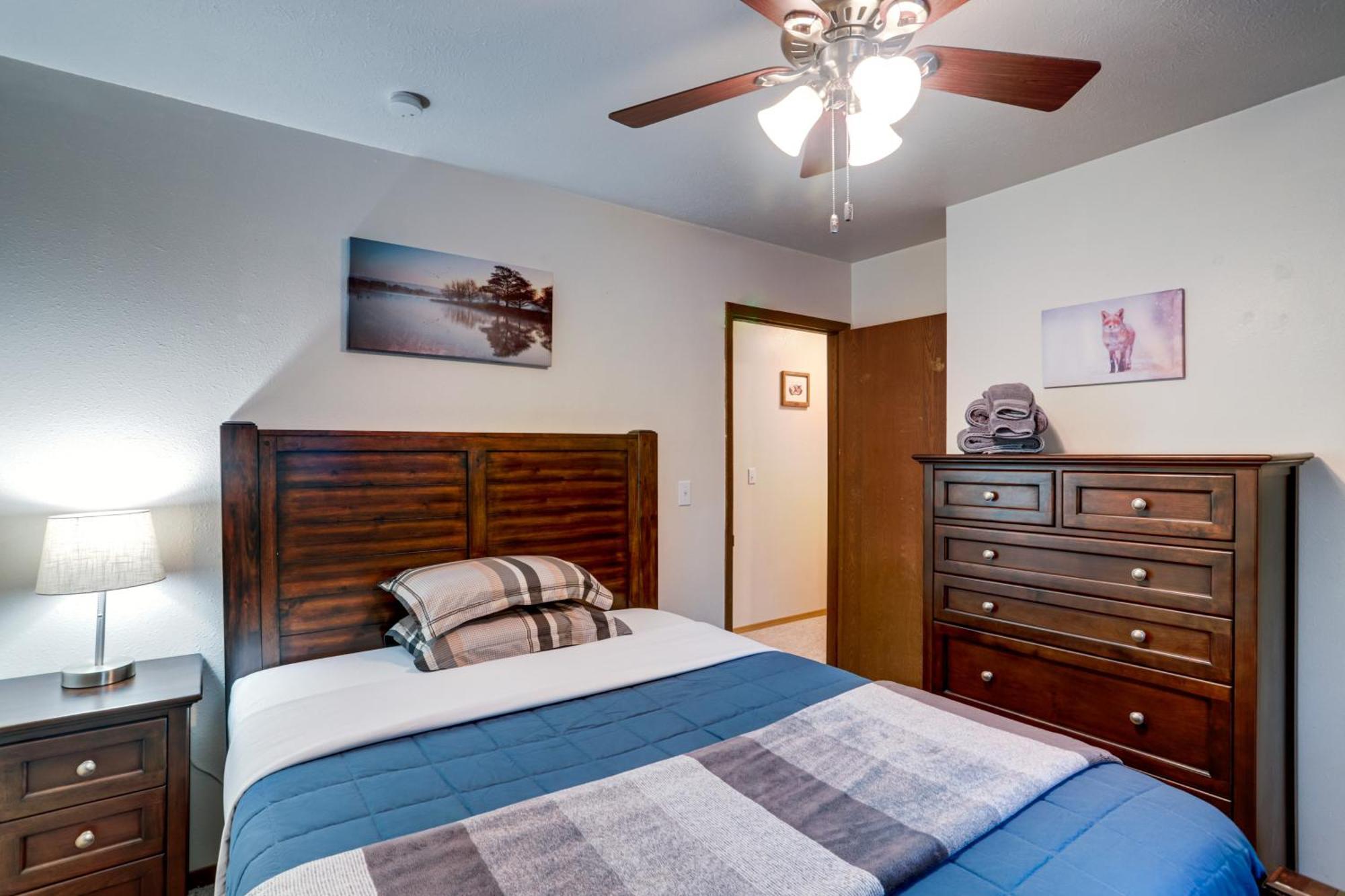 Escape With Deck And Aurora Lights Views! *