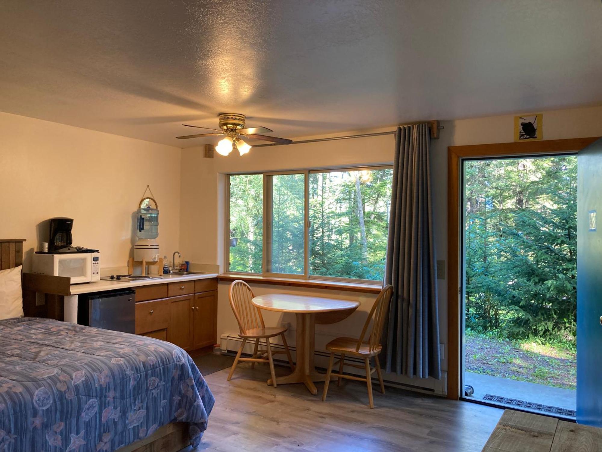 Roadhouse Lodge