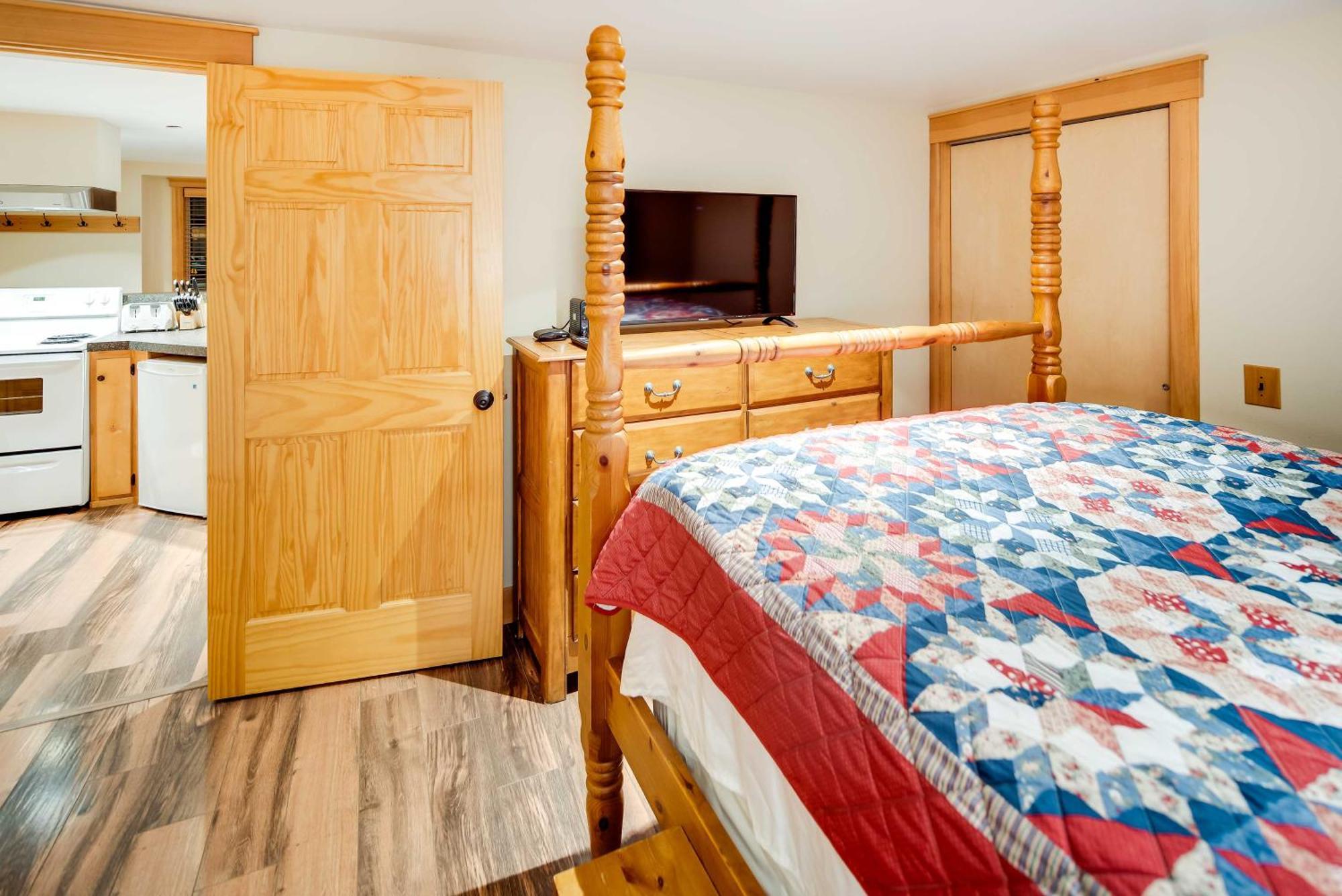 - Walk To Refuge Cove Beach! Apartment *