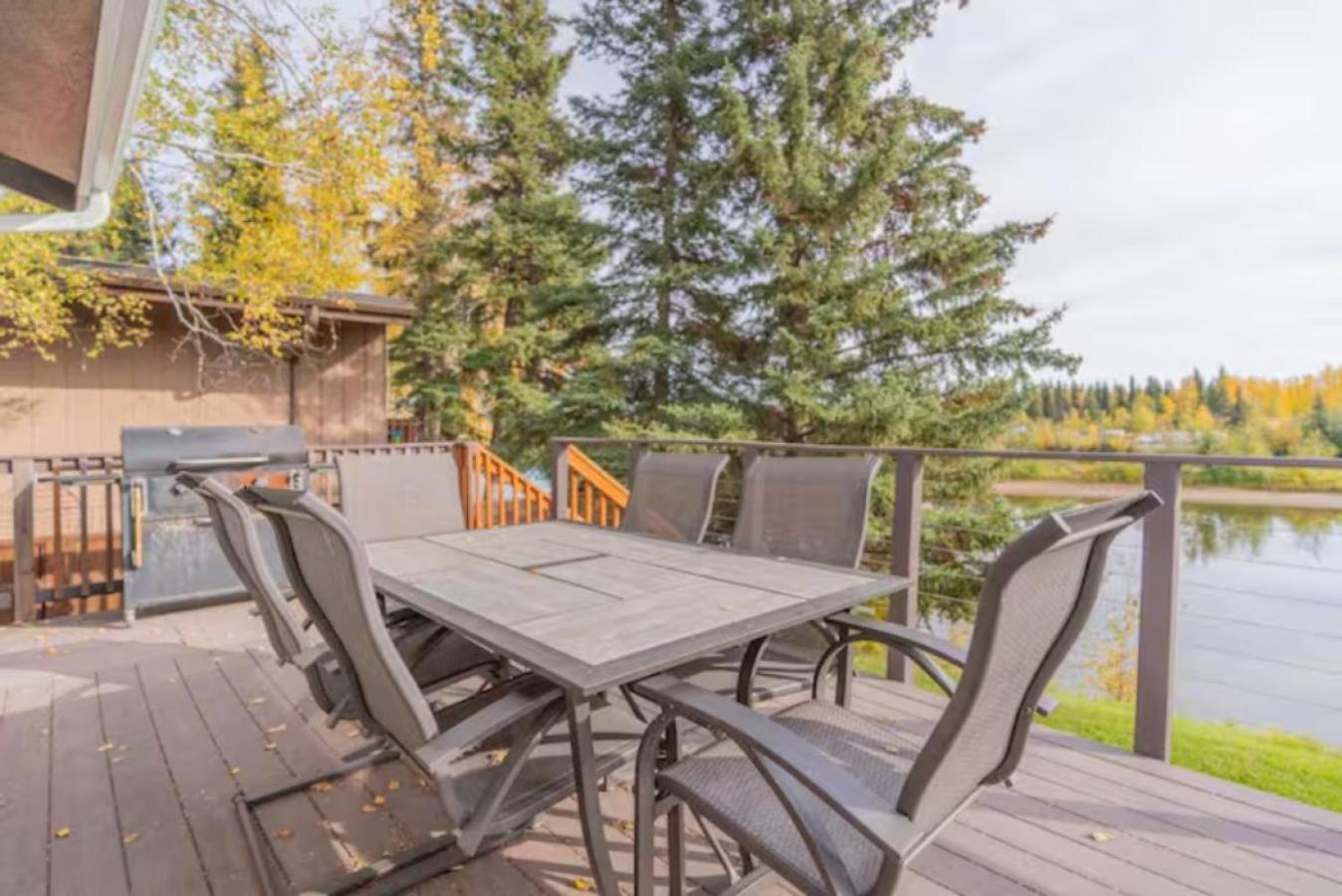 Brigham Riverside Manor Holiday home Fairbanks