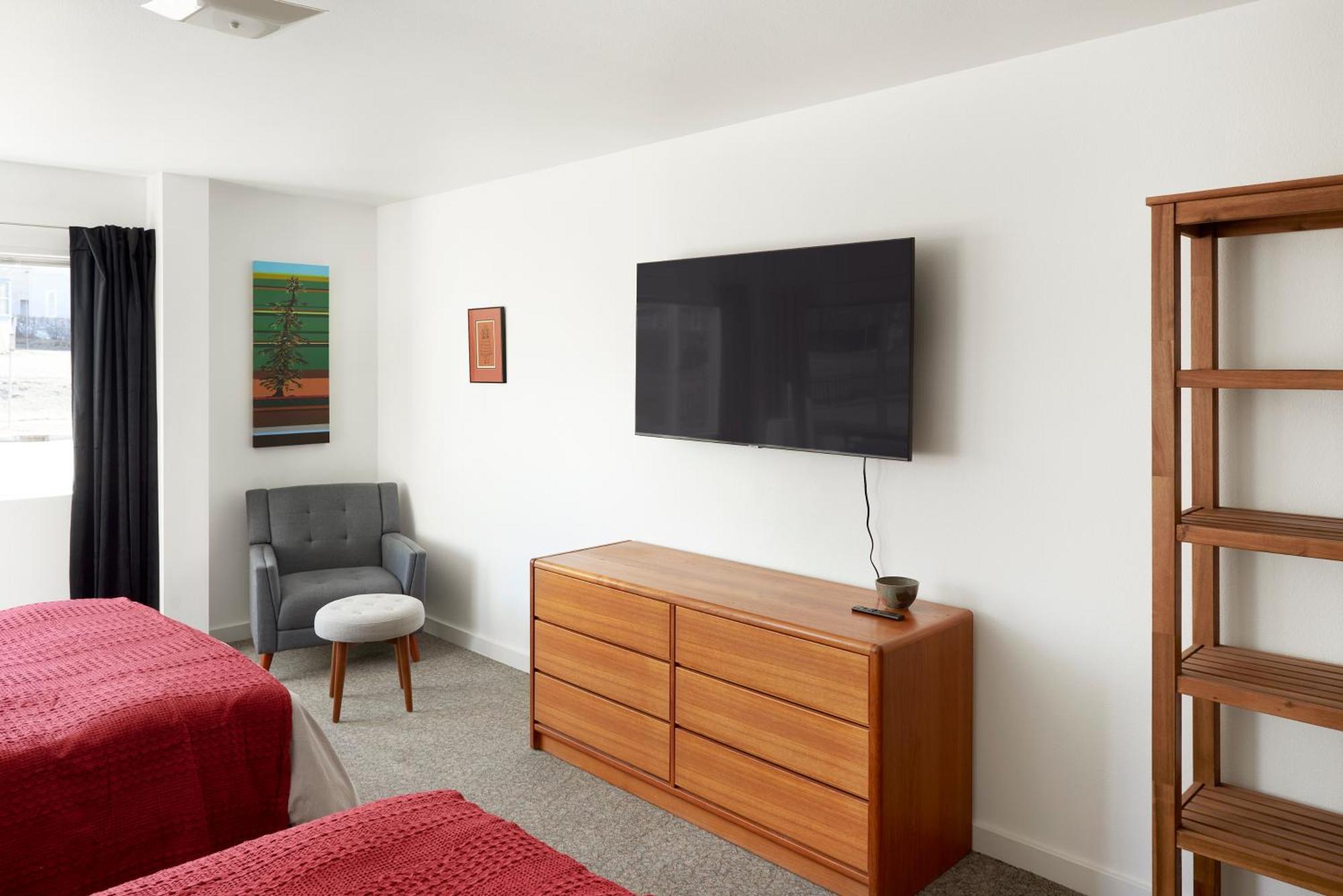 Inn Snob Hollow Downtown 2*