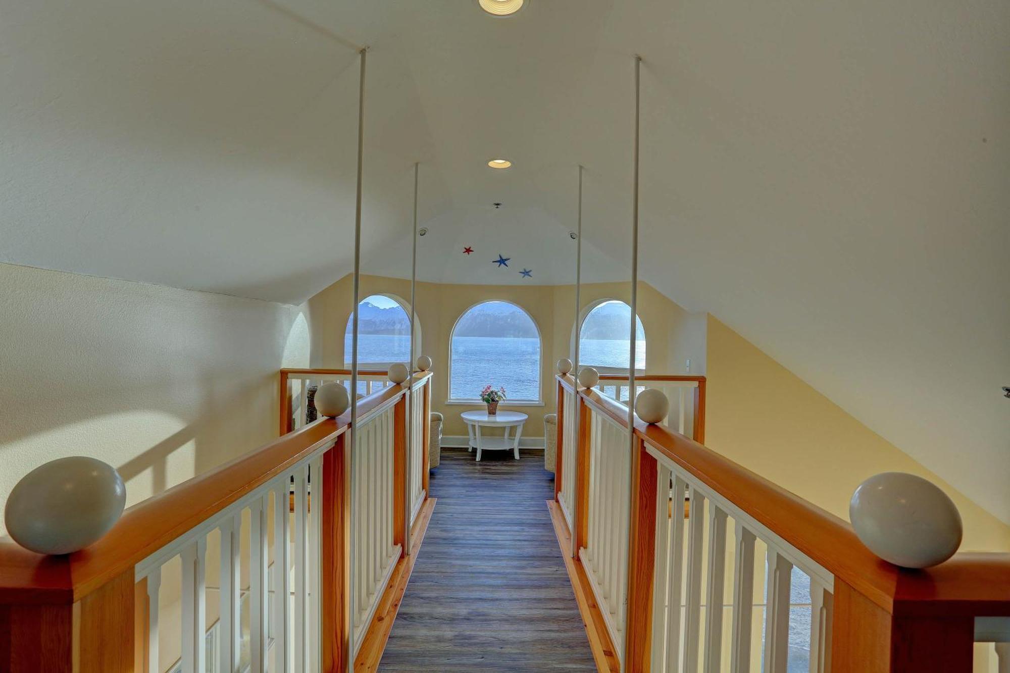 Land's End 3*
