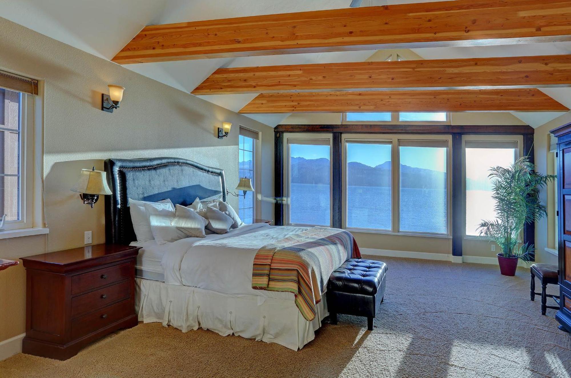 Resort Land's End