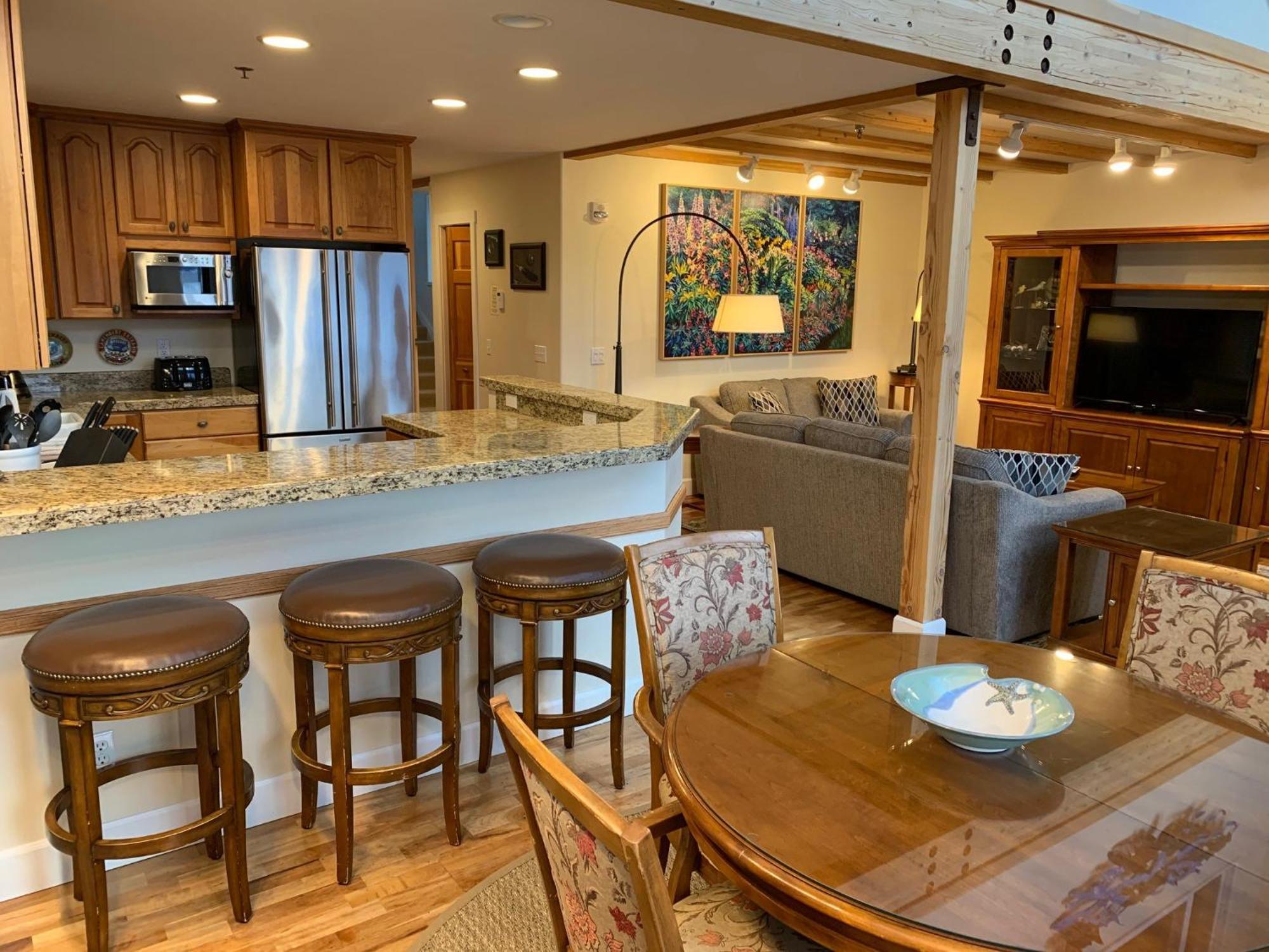 Land's End Resort 3*