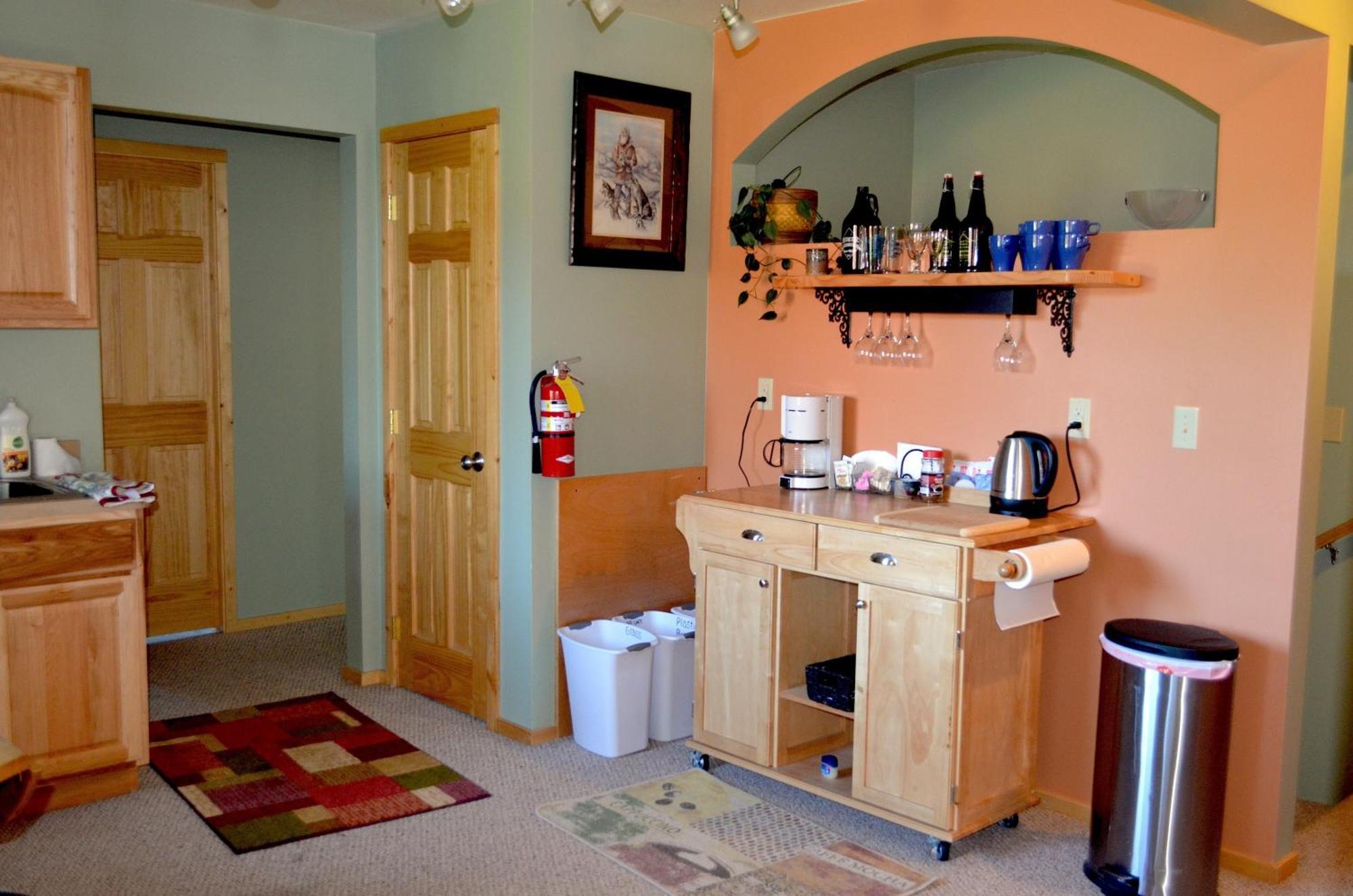 Bay Avenue Bed & Breakfast 2*