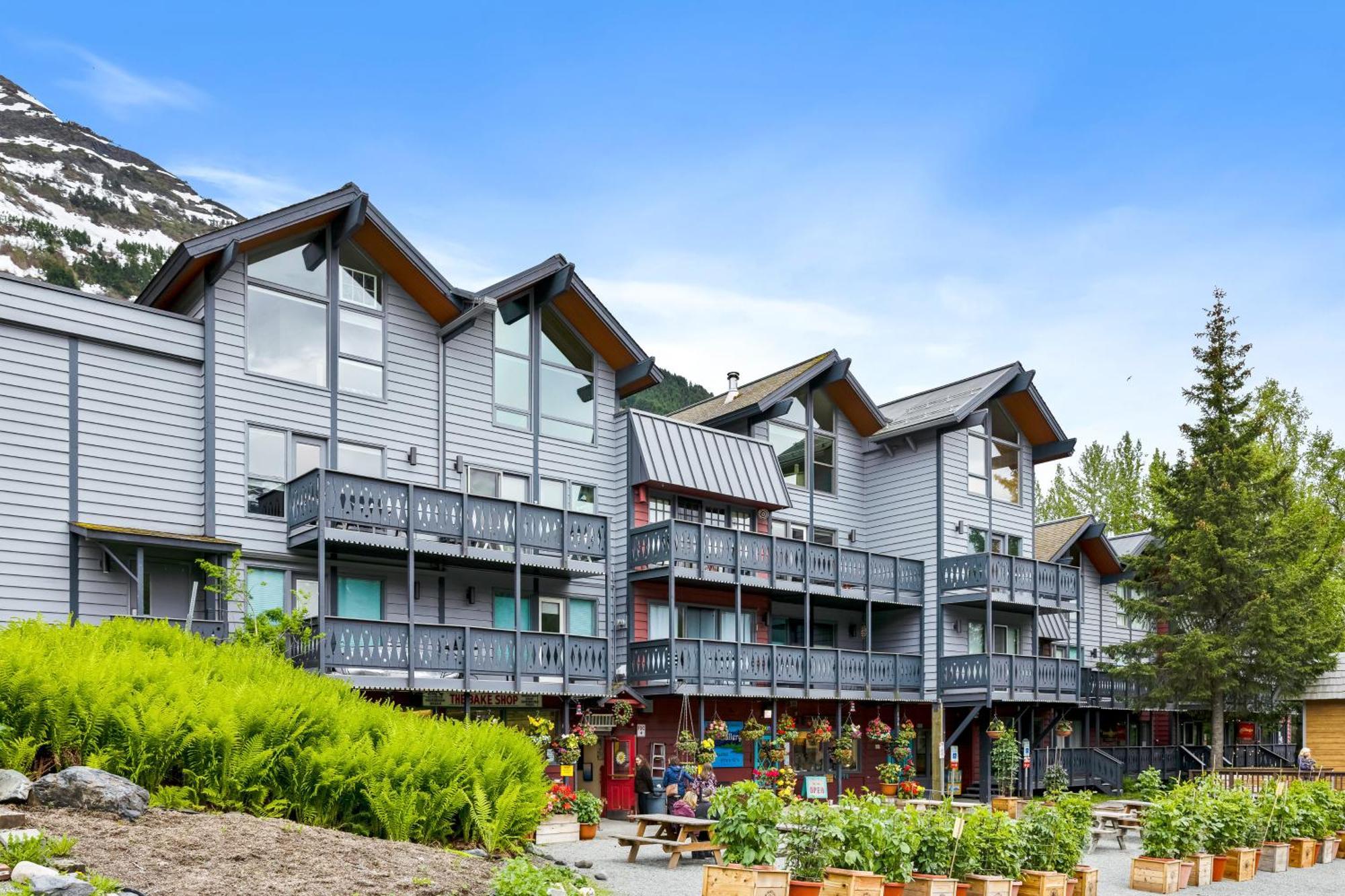 Loveland Girdwood