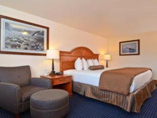 Western Harbor Hotel 3*