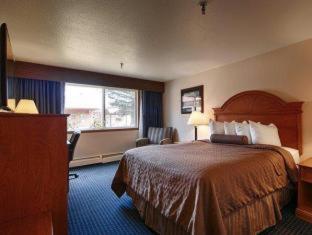 Western Harbor Hotel 3*