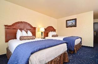 Western Harbor 3*