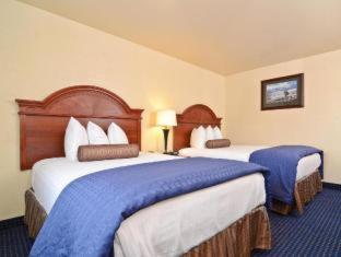 Western Harbor 3*